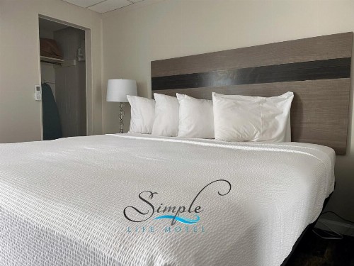 Simple Life Motel - image 14