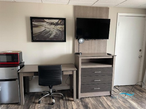 Simple Life Motel - image 33