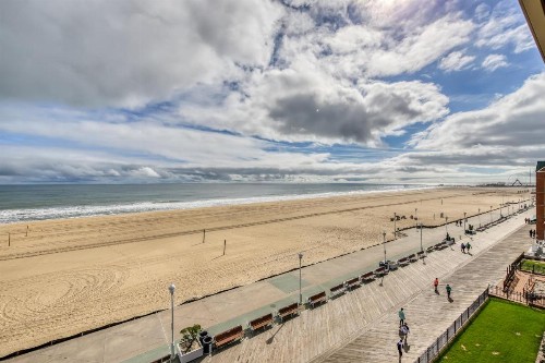 Oceanfront at Golden Beach - image 12