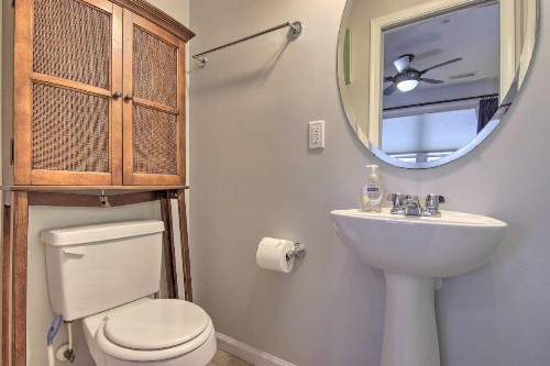 Renovated Ocean City Townhome - 1 Block to Beach! - image 7