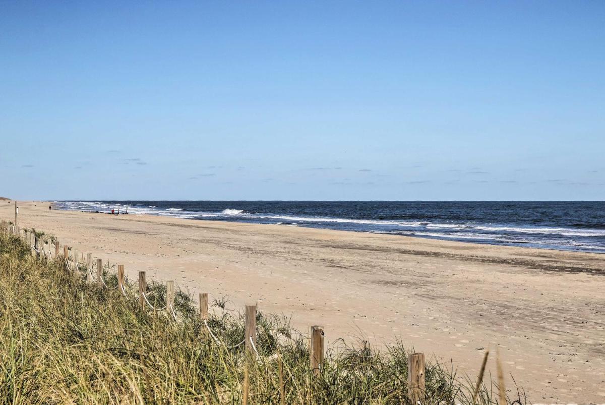 Ocean City Condo with Balcony - Walk to Beach! - image 2