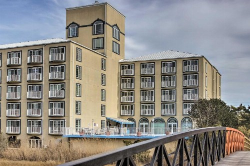 Newly Updated Condo with Beautiful Views and Location! - image 5