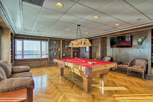 Newly Updated Condo with Beautiful Views and Location! - image 8