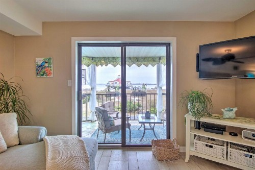 Bayfront Luxury Condo in Midtown Ocean City! - image 12