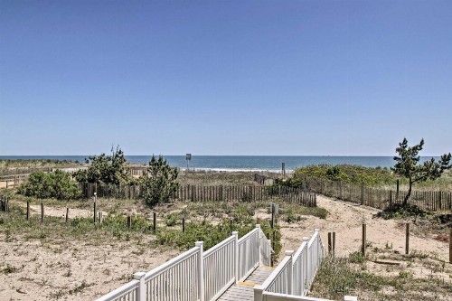 Oceanfront Condo with Pool Patio and OC Coast Views! - image 1
