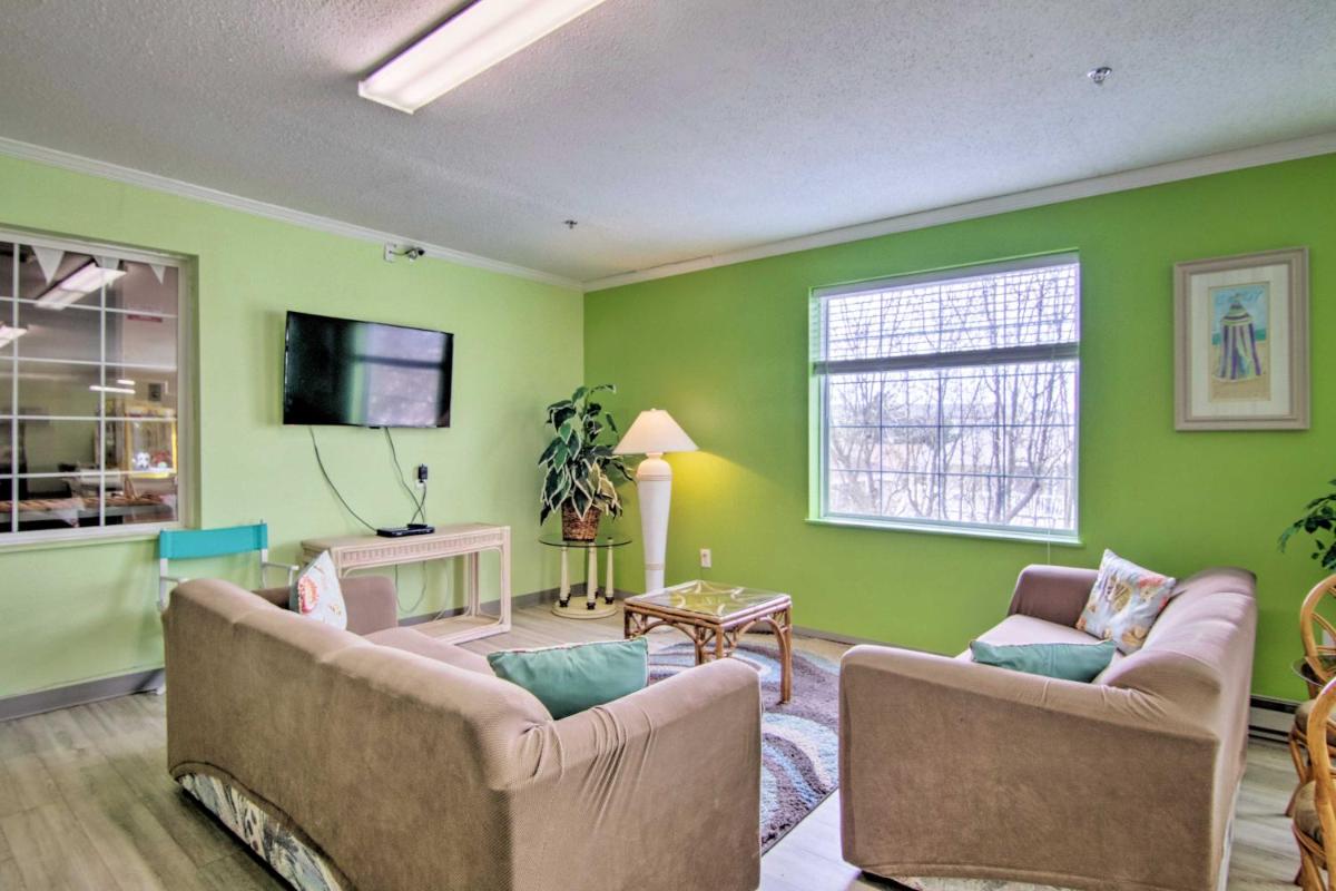 Ocean City Condo with Balcony - Walk to Beach! - image 5