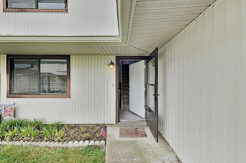 Coastal Getaway with Pool - Stroll to Beach & Dining condo - image 6