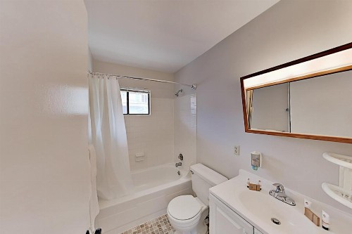 Coastal Getaway with Pool - Stroll to Beach & Dining condo - image 9