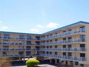 Coastal Palms Inn and Suites - main image