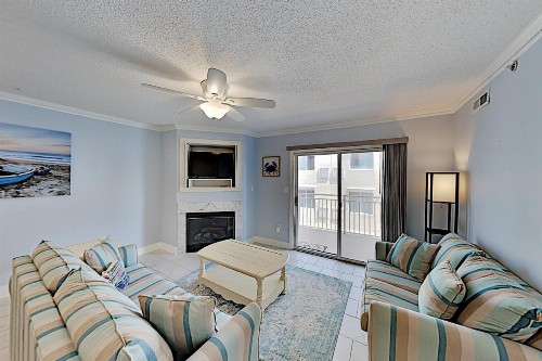 Bayside Retreat with Pool Walk to Beach & Dining condo - image 4