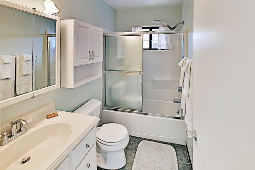 Updated Beach Club Condo - Pool - Walk to Beach condo - image 8