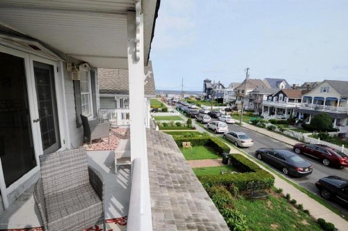 The Chelsea Ocean Grove sleep up to 20 steps to the BEACH - image 1