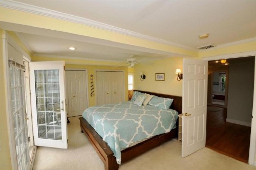 The Chelsea Ocean Grove sleep up to 20 steps to the BEACH - image 10