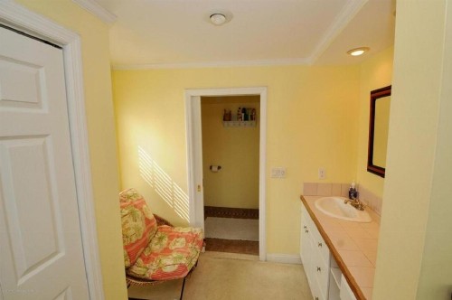The Chelsea Ocean Grove sleep up to 20 steps to the BEACH - image 2