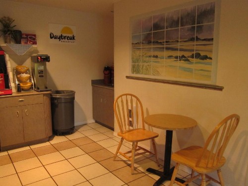 Days Inn by Wyndham Ocean Shores - image 18