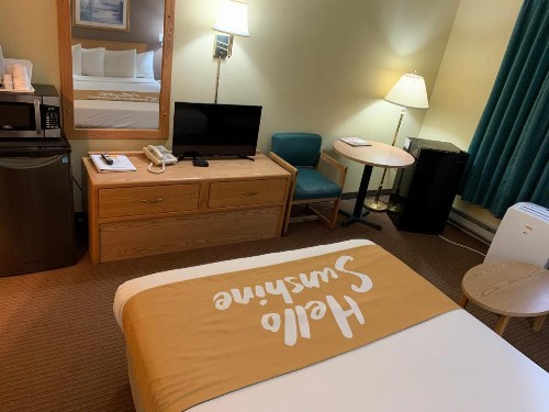 Days Inn by Wyndham Ocean Shores - image 24