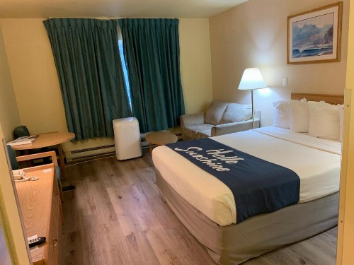 Days Inn by Wyndham Ocean Shores - image 27