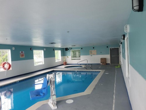Days Inn by Wyndham Ocean Shores - image 42