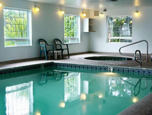 Days Inn by Wyndham Ocean Shores - image 5
