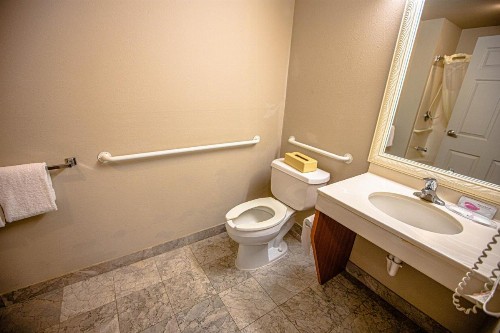 Ocean Paradise Hotel & Resort - image 13