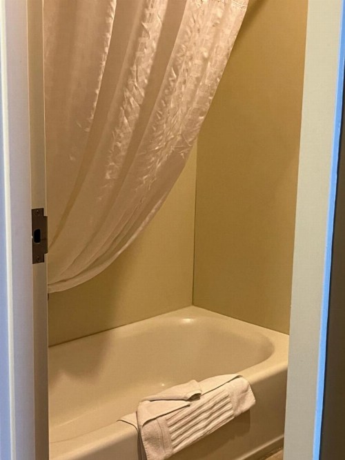 Comfort Inn & Suites Ocean Shores - image 34