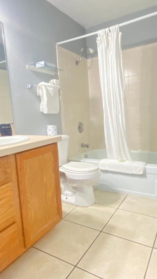 Ocean Shores Inn & Suites - image 12