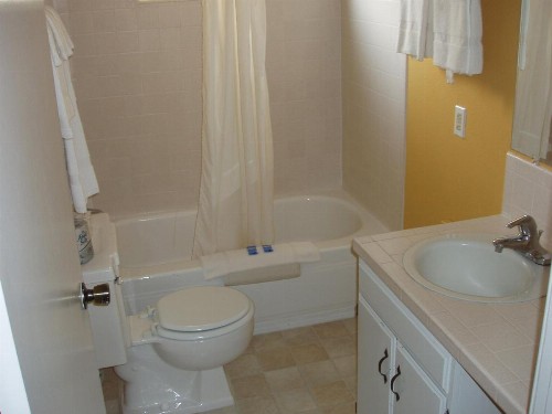 Ocean Shores Inn & Suites - image 16