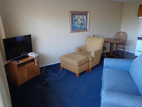 Ocean Shores Inn & Suites - image 32