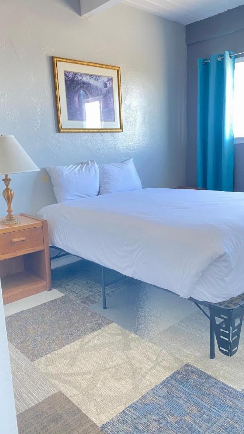 Ocean Shores Inn & Suites - image 7