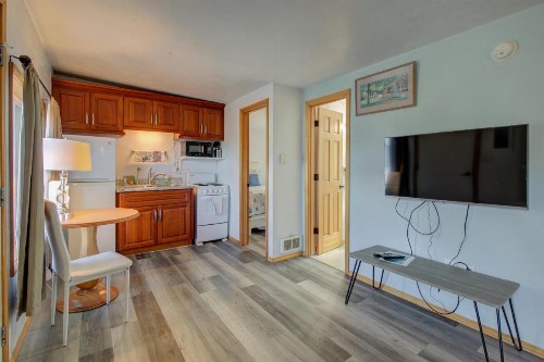 Westerly Motel - image 38