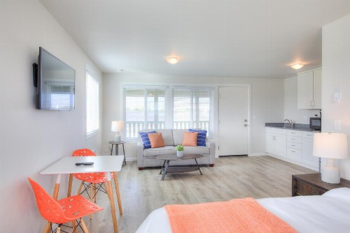OCEAN SHORES RESORT - Brand New Rooms - image 28