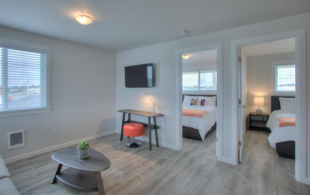 OCEAN SHORES RESORT - Brand New Rooms - image 3