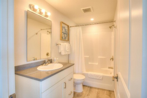 OCEAN SHORES RESORT - Brand New Rooms - image 37