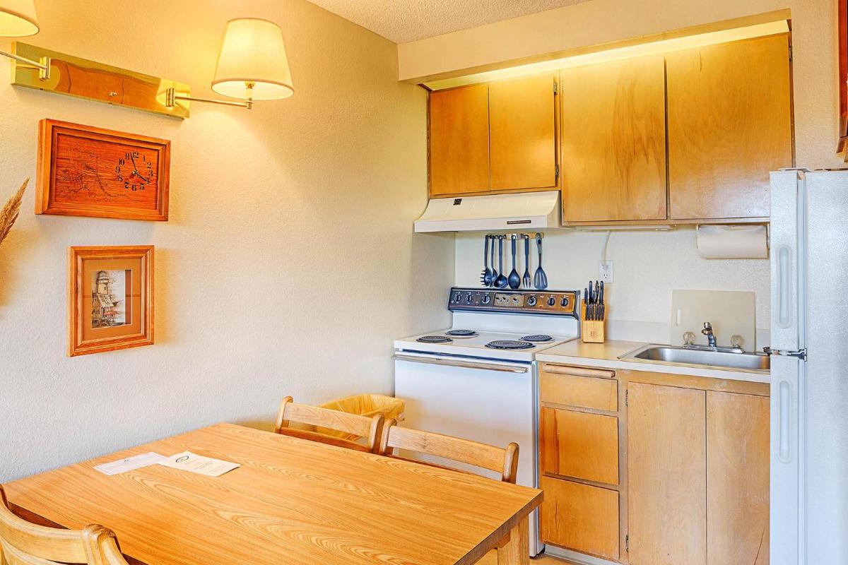 Beach Path Condo - image 7
