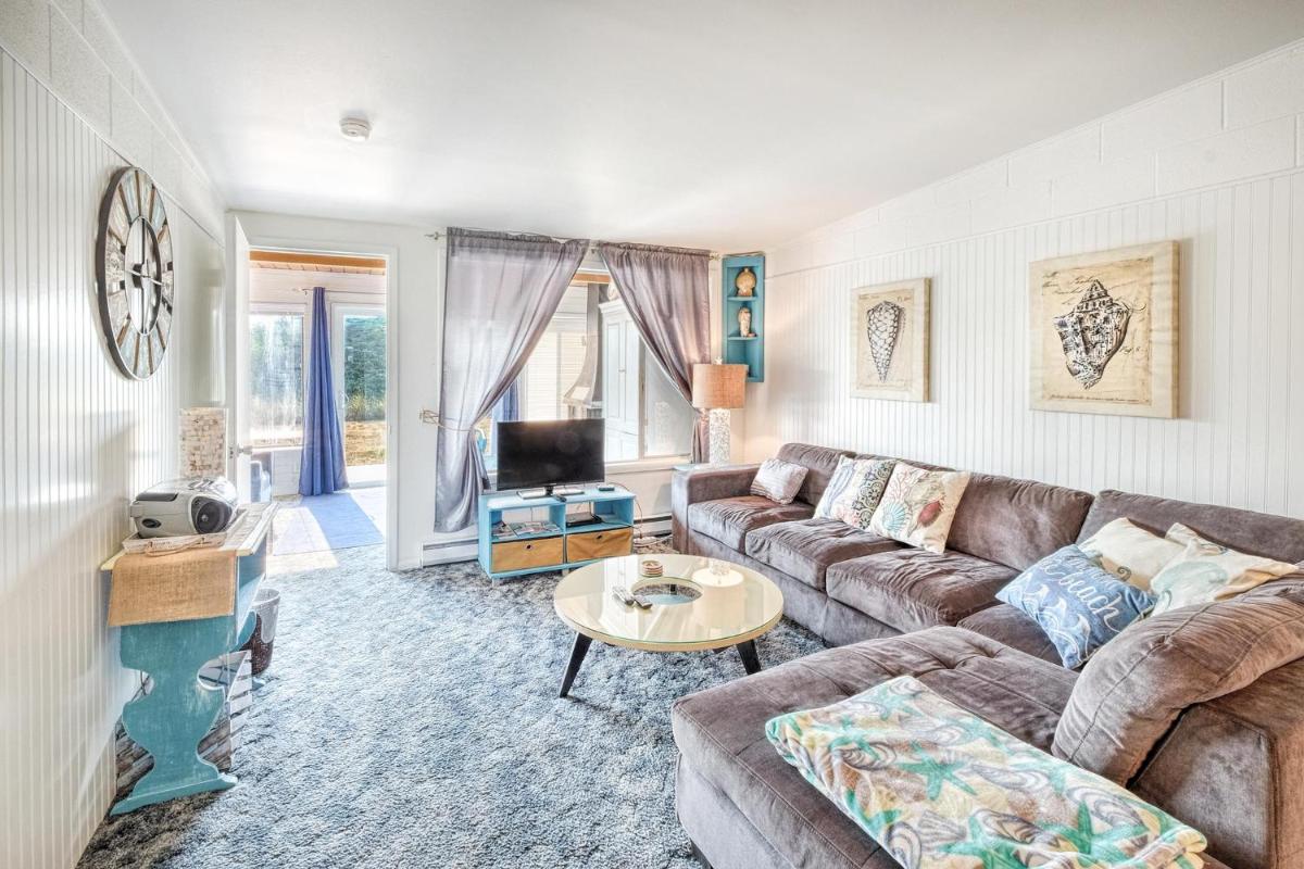 Waters Edge Condo - image 3