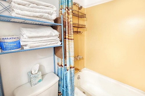 Waters Edge Condo - image 9