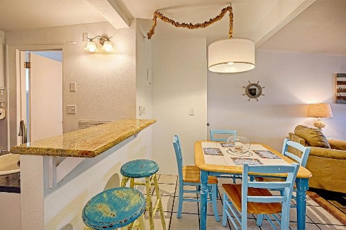Shine On Condo - image 11