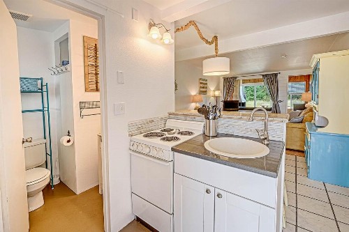 Shine On Condo - image 13