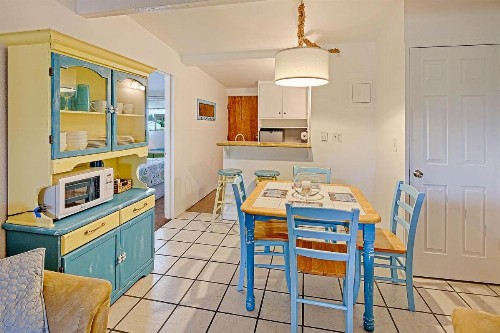 Shine On Condo - image 16