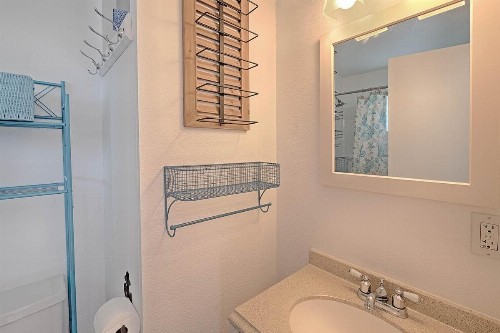Shine On Condo - image 9