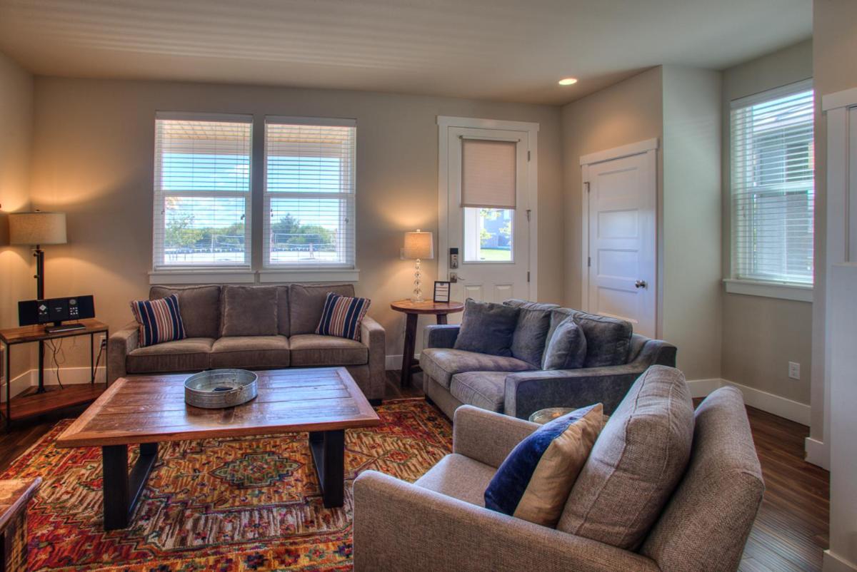 Sea Turtle Cottage - Oyhut Bay Seaside Village - image 4