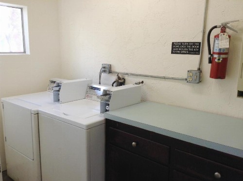 Days Inn by Wyndham Oceanside - image 31