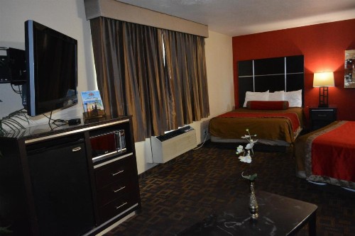 Harbor Inn & Suites Oceanside - image 12