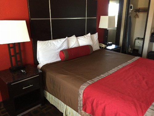 Harbor Inn & Suites Oceanside - image 27