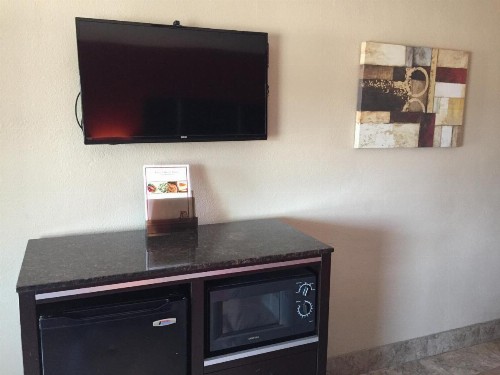 Harbor Inn & Suites Oceanside - image 33