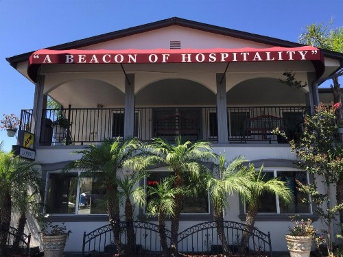 Harbor Inn & Suites Oceanside - image 4