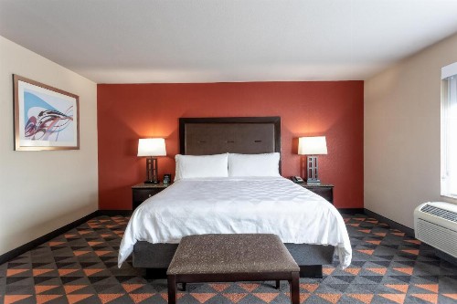 Holiday Inn Oceanside Marina Camp Pendleton an IHG Hotel - image 17