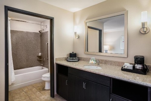 Holiday Inn Oceanside Marina Camp Pendleton an IHG Hotel - image 25