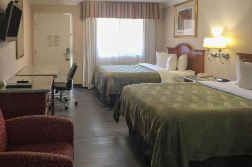 Quality Inn & Suites Oceanside Near Camp Pendleton - image 42