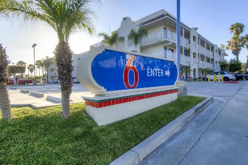 Motel 6-Oceanside CA - image 17